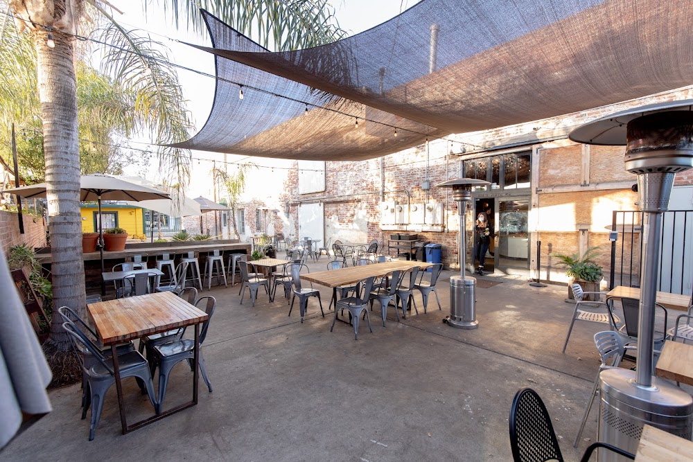 Visalia, CA Travel Guide